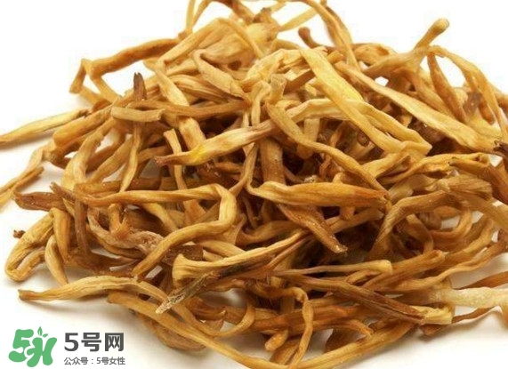 為什么說黃花菜都涼了？黃花菜為什么要抽芯