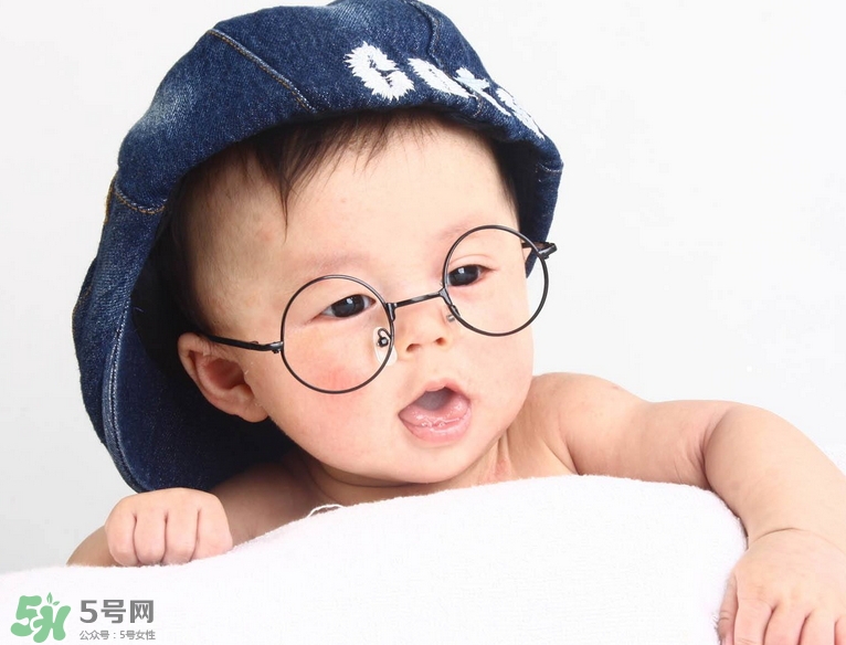 寶寶的性別差異什么時候形成？寶寶的性別差異是與生俱來的嗎？