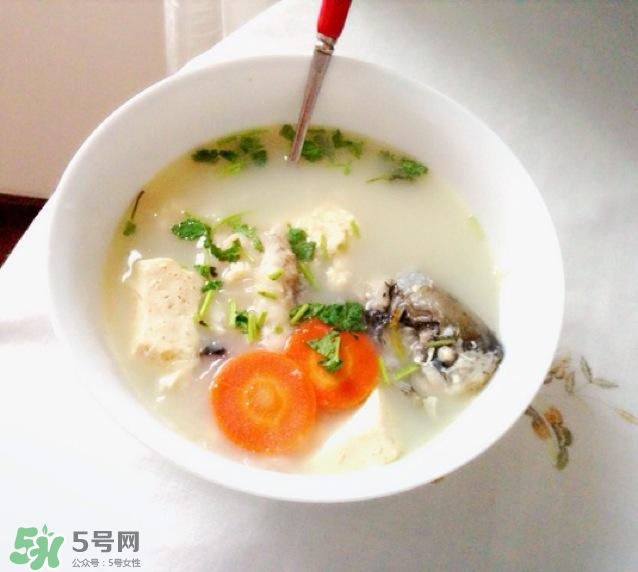 鯽魚湯怎么去腥味？鯽魚湯熬多長(zhǎng)時(shí)間最好？