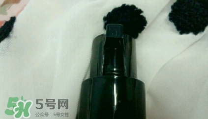護(hù)發(fā)精油怎么用？護(hù)發(fā)精油使用方法