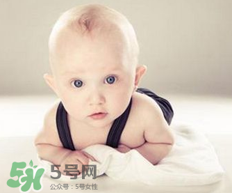 剪臍帶是寶寶疼還是媽媽疼？剪臍帶孕婦會痛嗎？