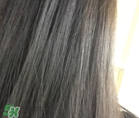 護(hù)發(fā)精油能不能抹頭皮？護(hù)發(fā)精油的危害
