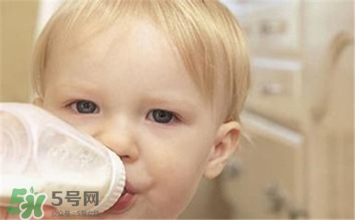 寶寶經(jīng)常換奶粉好嗎？經(jīng)常換奶粉對寶寶有什么影響？