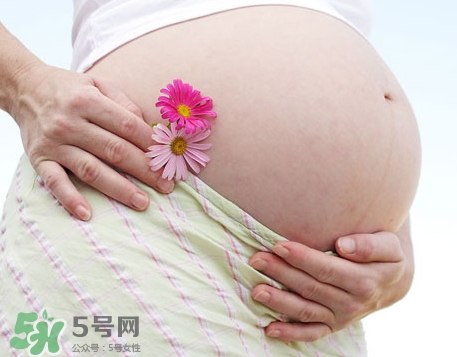 妊娠紋什么時(shí)候變白？妊娠紋產(chǎn)品什么時(shí)候用？
