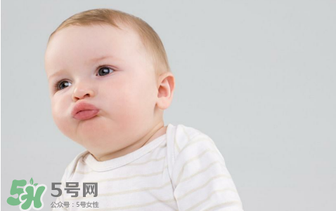 寶寶驚跳反應(yīng)什么時(shí)候消失？寶寶驚跳反射太頻繁怎么辦？