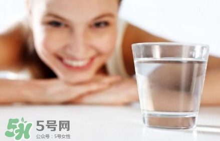 飲用水含微塑料有什么危害？飲用水中的微塑料怎么來的