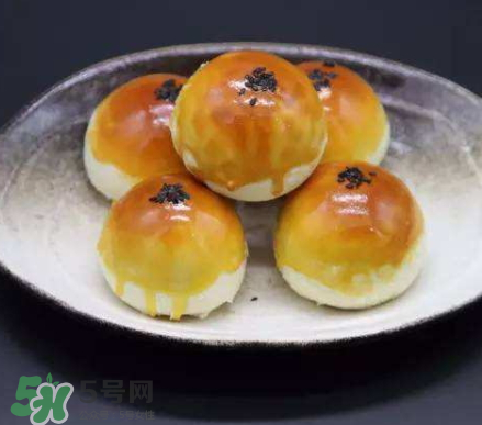 吃蛋黃酥會胖嗎？減肥可以吃蛋黃酥？