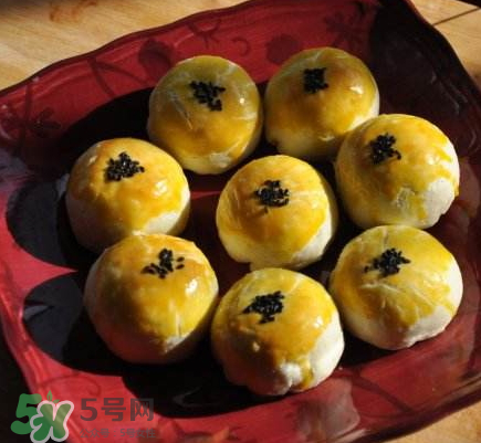 吃蛋黃酥會胖嗎？減肥可以吃蛋黃酥？