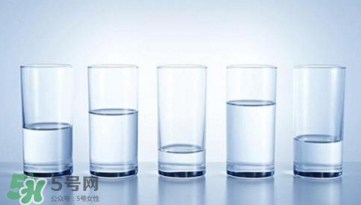 凈化水是純凈水嗎？?jī)艋图儍羲膮^(qū)別