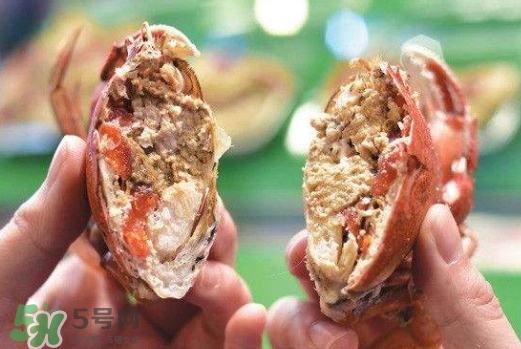 蟹黃是黑色的怎么回事？蟹黃中間有黑的是什么？