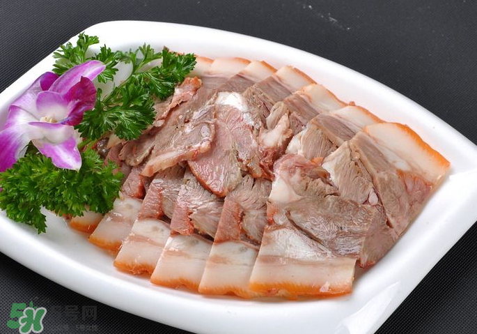 豬頭肉怎么挑選？豬頭肉怎么處理？