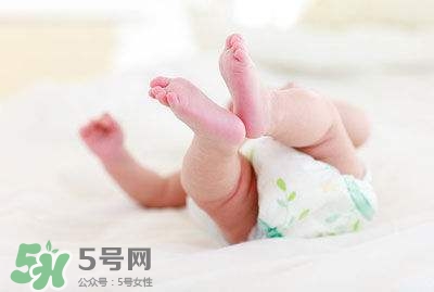 新生兒尿不濕怎么選？新生兒尿不濕什么牌子好？