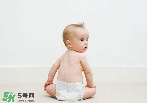 用尿布好還是尿不濕好？用尿布好還是紙尿褲好？