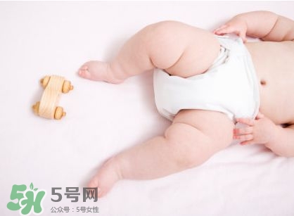 新生兒尿不濕怎么選？新生兒尿不濕什么牌子好？