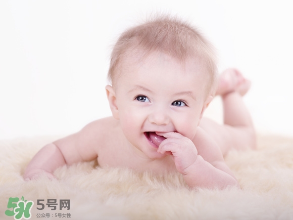 兒童安全座椅要坐到幾歲？?jī)和踩芜m合多大的孩子？