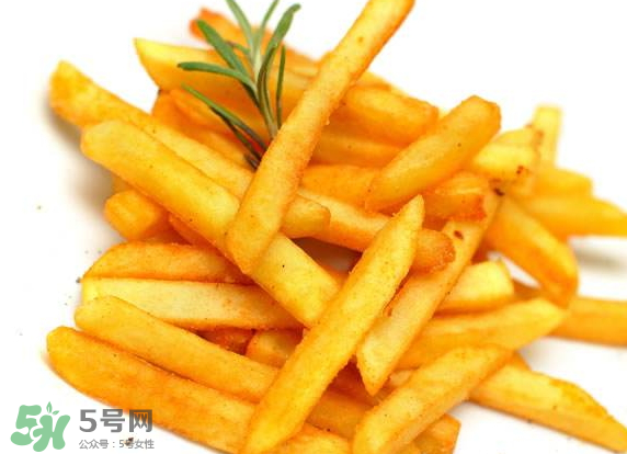 薯條可以用微波爐加熱嗎？薯條怎么加熱？