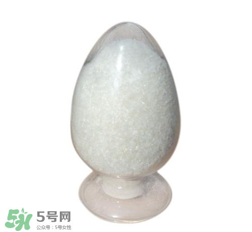 味精和雞精哪個(gè)更健康？味精和雞精哪個(gè)對(duì)身體危害大？