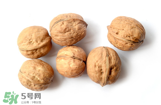 吃核桃能除濕嗎？濕氣重可以吃核桃嗎？