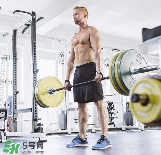 硬拉鍛煉哪些肌肉？硬拉有什么好處？
