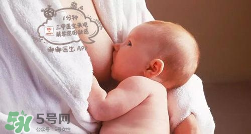 寶寶睡覺出汗多還要蓋被嗎？寶寶睡覺出汗多怎么辦？