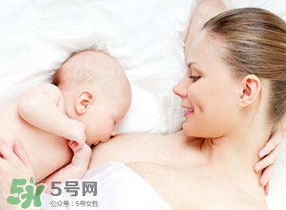 寶寶睡覺吃奶好嗎？寶寶睡覺吃奶怎么辦？