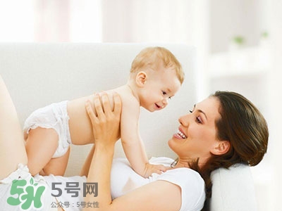 母乳喂養(yǎng)不能吃哪些東西？母乳喂養(yǎng)媽媽飲食注意事項(xiàng)