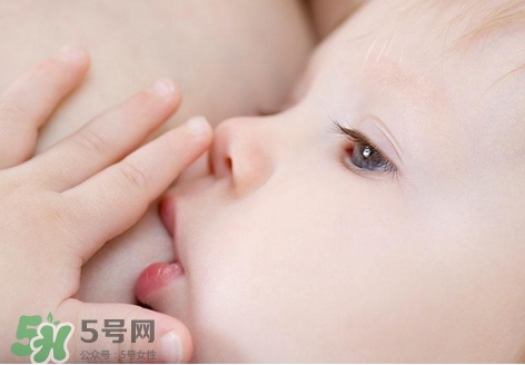 母乳能做什么？母乳可以放冰箱保鮮多久？