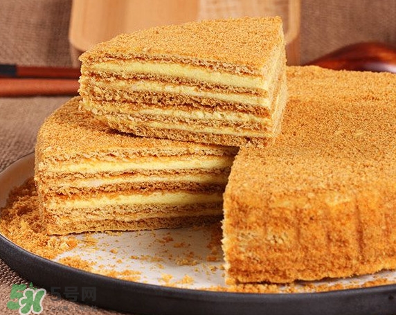 俄之戀和雙山哪個(gè)好吃？俄之戀提拉米蘇有幾種口味
