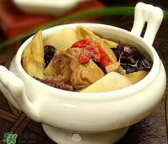 秋季養(yǎng)生食譜有哪些？秋季健康靠這些