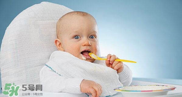 寶寶不吃輔食怎么辦？5個(gè)小妙招讓寶寶乖乖吃輔食