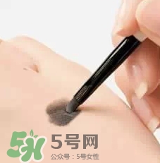 眼線膏和眼線液筆哪個(gè)好用？眼線膏和眼線液新人這樣選擇