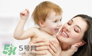 寶寶什么時(shí)候?qū)W會(huì)說(shuō)話？怎么教寶寶說(shuō)話？