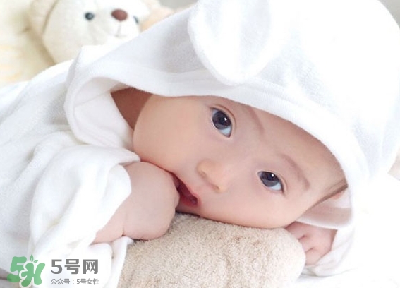 臍疝是什么？臍疝對(duì)寶寶有什么影響？