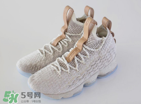 nike lebron 15 ghost實(shí)物細(xì)節(jié)怎么樣？