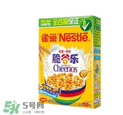 雀巢脆谷樂是膨化食品嗎？雀巢脆谷樂可以干吃嗎