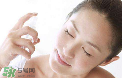補(bǔ)水噴霧有用嗎？補(bǔ)水噴霧怎么用?