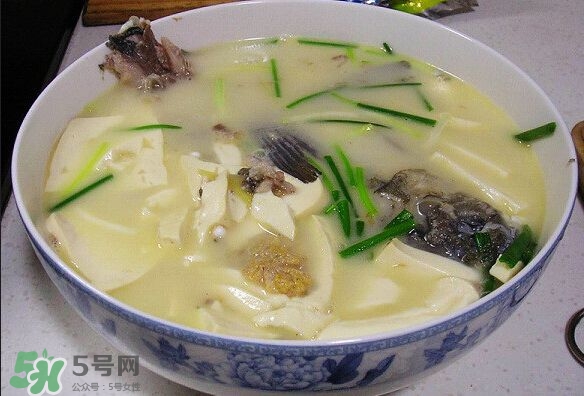 生孩子時吃什么易助產(chǎn)？生孩子時吃巧克力
