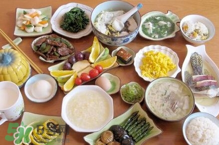 生孩子時吃什么易助產(chǎn)？生孩子時吃巧克力
