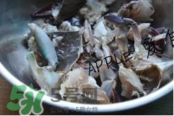 香辣蟹怎么做最好吃？香辣蟹怎么處理螃蟹？