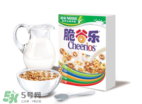 雀巢脆谷樂是膨化食品嗎？雀巢脆谷樂可以干吃嗎