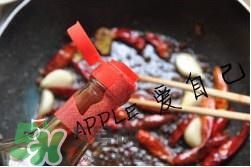 香辣蟹怎么做最好吃？香辣蟹怎么處理螃蟹？