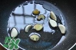 香辣蟹怎么做最好吃？香辣蟹怎么處理螃蟹？