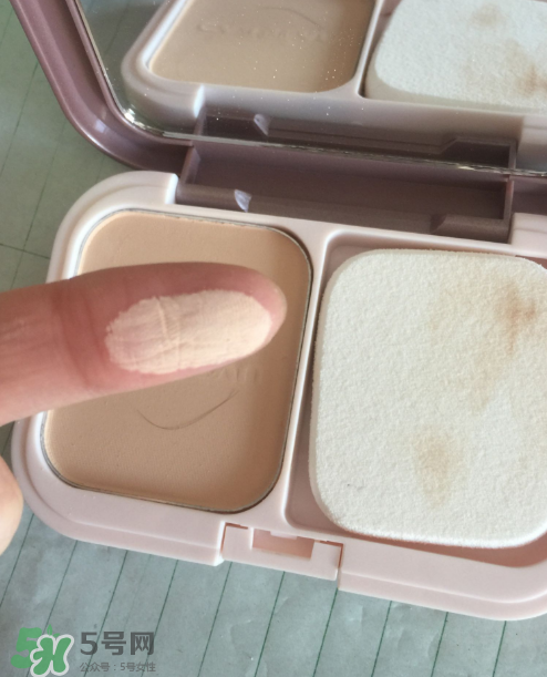 卡姿蘭粉餅好用嗎？卡姿蘭粉餅怎么樣？