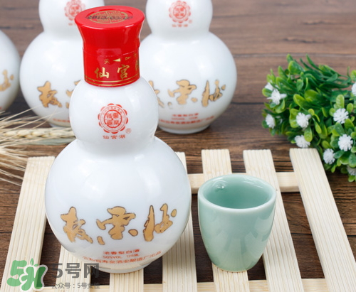 ?板栗酒能存放多久？?板栗泡酒可以放多久？