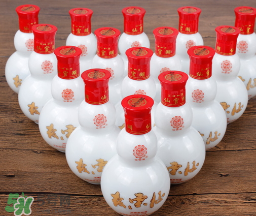 ?板栗酒能存放多久？?板栗泡酒可以放多久？