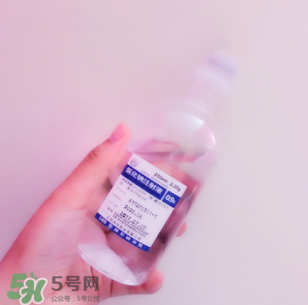 生理鹽水可以洗眼睛嗎？生理鹽水洗眼睛好不好？