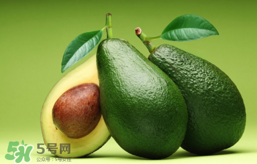 牛油果果汁怎么做？牛油果和什么榨汁好喝？