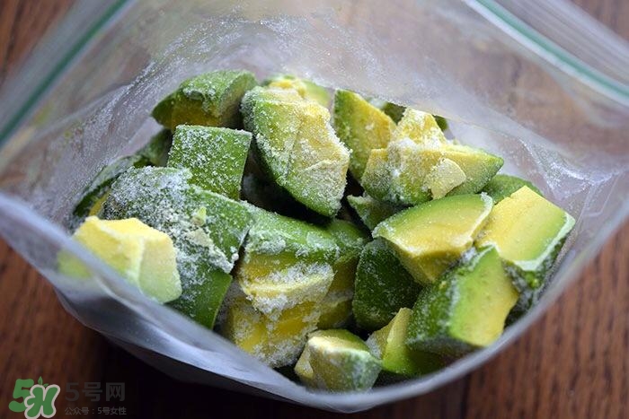 牛油果隔夜了還能吃嗎？牛油果可以冷凍保存嗎？