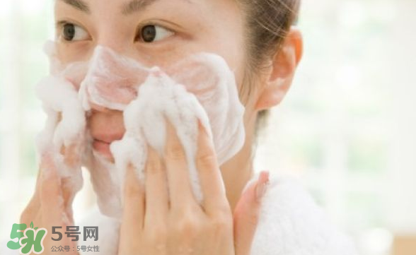 氨基酸潔面是什么？氨基酸洗面奶總結(jié)