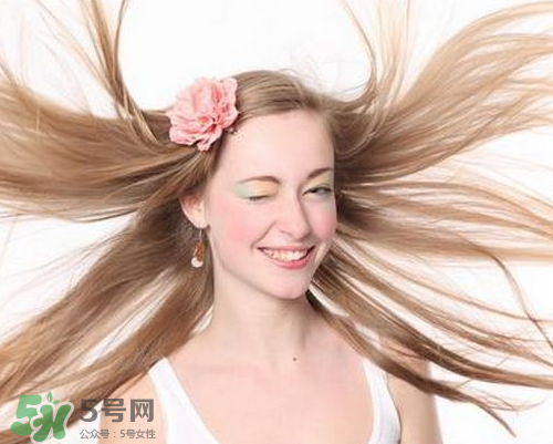 基礎護發(fā)的步驟是什么？正確護理頭發(fā)